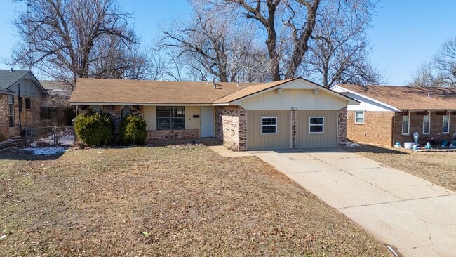 Building Photo - 5113 S Briarwood Dr