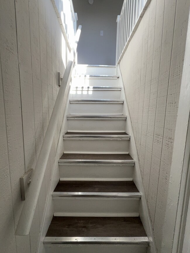 Building Photo - 44 8th St