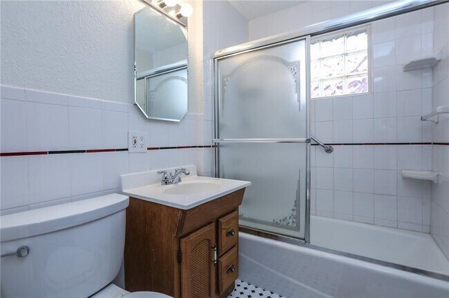 Building Photo - 516 Cedarwood Terrace