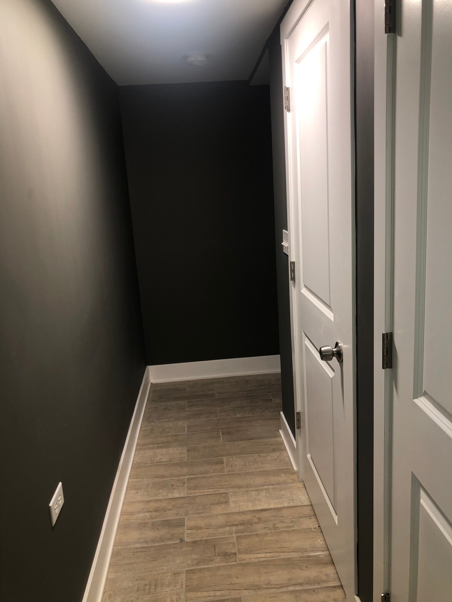 HALLWAY VIEW 2 - 4836 S Michigan Ave