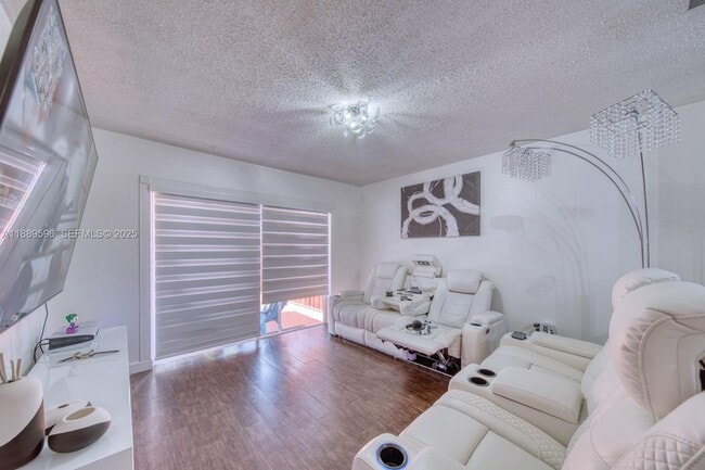 Building Photo - 10000 SW 147th Ct