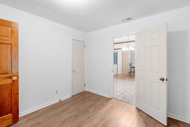 Building Photo - Space to Live, Room to Dream, 4BR/2BA with flex space, office, 2 car dettached garage and ample p...