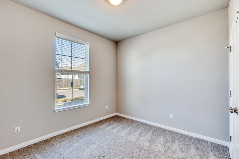 Building Photo - 5327 Bruno St