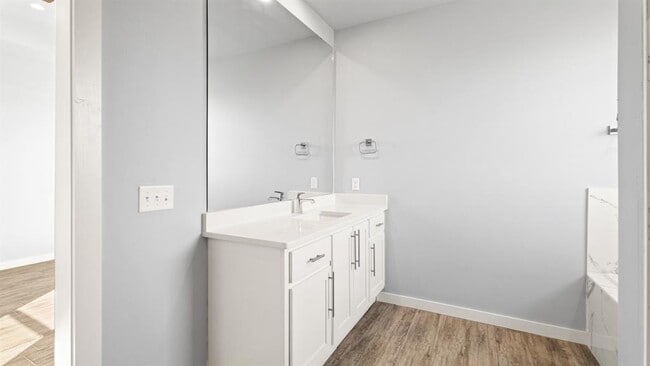 Building Photo - 17859 Salem Rd