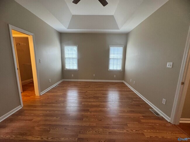 Building Photo - 109 Simmons Dr