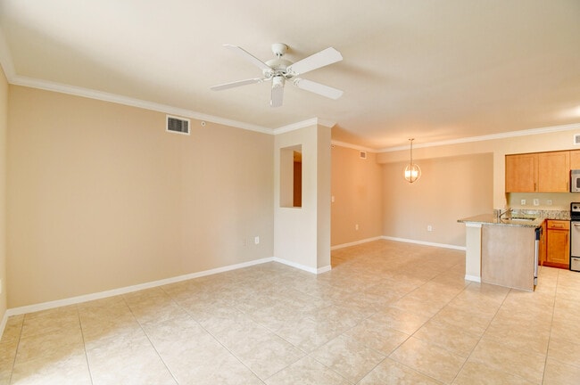 Building Photo - 6505 Emerald Dunes Dr