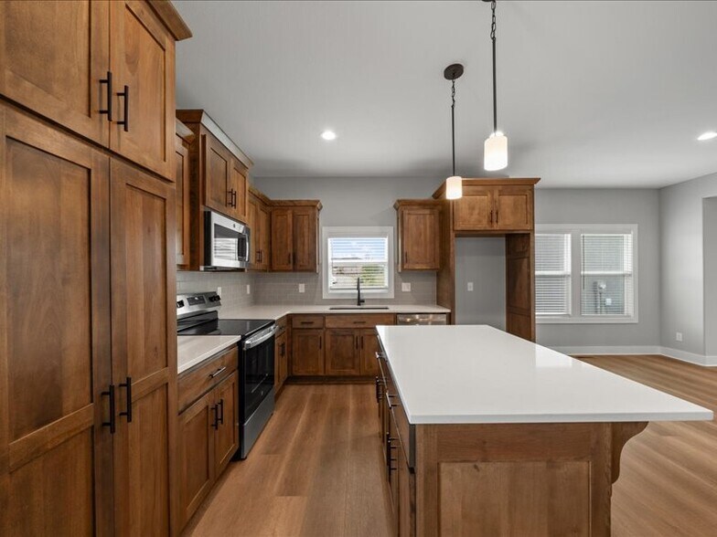 Building Photo - 16973 W 164th Ter