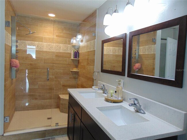 Building Photo - 4706 Tampa Downs Blvd