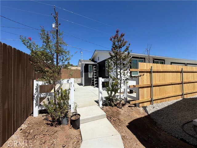 Building Photo - 23560 Vista Way