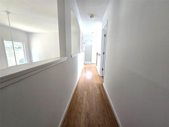 Building Photo - 3070 Ridge Oak Dr