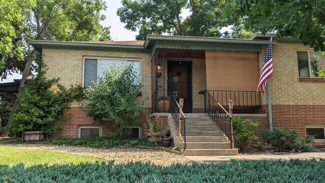 Building Photo - Move In Special !!!! Location...Location....Location! Near Cherry Creek, Harvard Gulch Park, Evan...