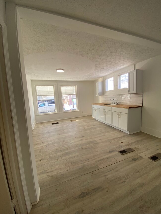 Building Photo - 1797-1713 13th St SW