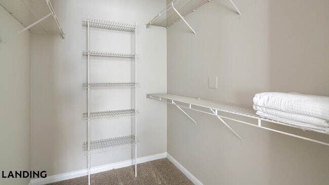 Building Photo - 3419 Fountains Dr