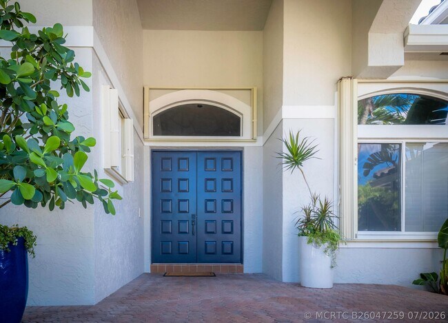 Building Photo - 10849 Bal Harbor Dr