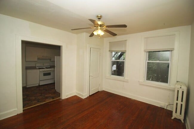 Building Photo - 3209 Guilford Ave