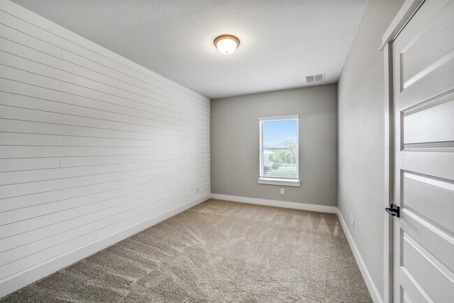 Building Photo - 10964 Swang Link Dr