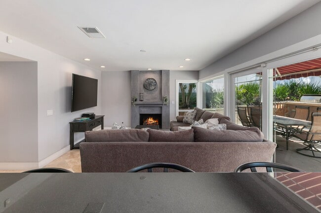 Building Photo - 7446 Trigo Ln