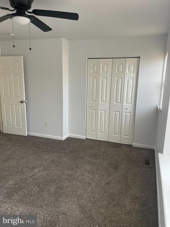 Building Photo - 288 Vincent Cir