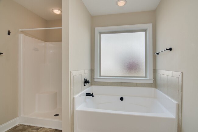 Building Photo - 3615 Penrith Dr