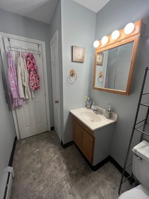 Building Photo - 20 Holbrook Ct