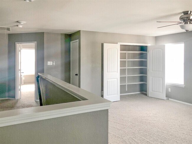 Building Photo - 1649 Bovina Dr