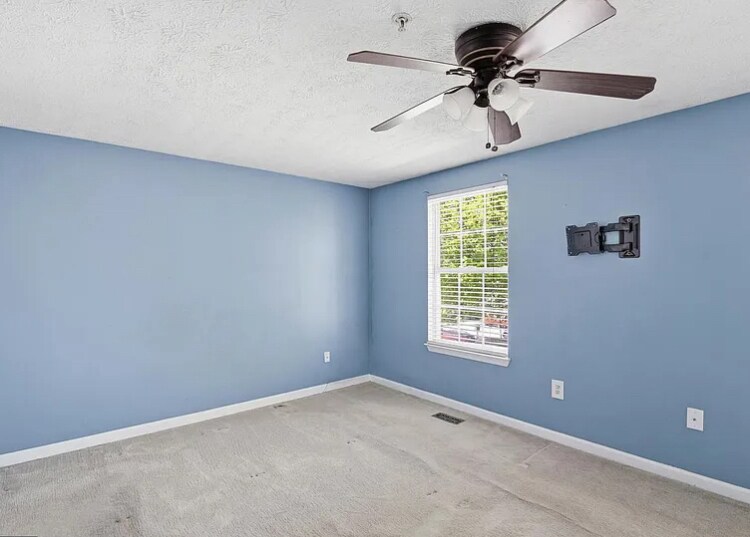 Building Photo - 912 Jessicas Ln