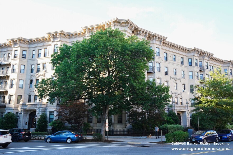 Building Photo - 1109 Boylston St