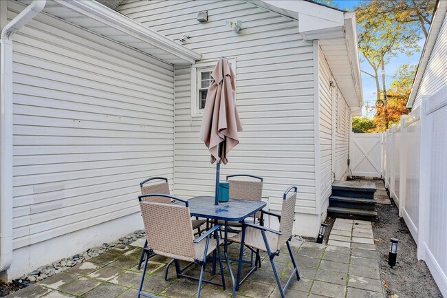 Building Photo - 3 Bed Apartment in North Middletown