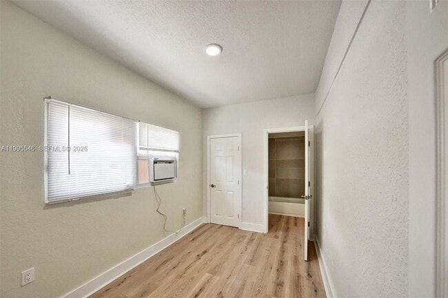 Building Photo - 1411 SW 3rd St