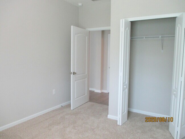 Building Photo - 3808 Great Falls Loop
