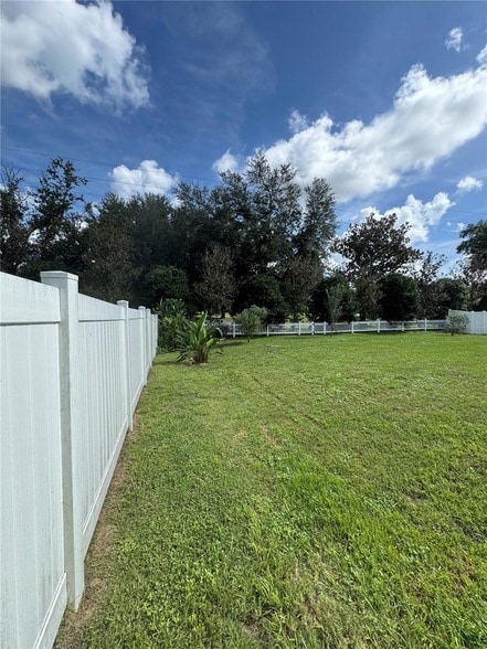 Building Photo - 5515 SE 91st St