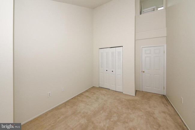 Building Photo - 7601 Crittenden St