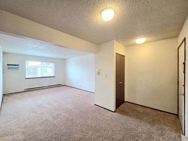 Building Photo - 407 Oregon St