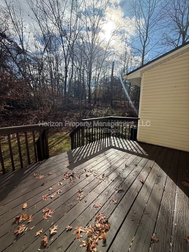 Building Photo - 4018 Hidden Hollow Terrace