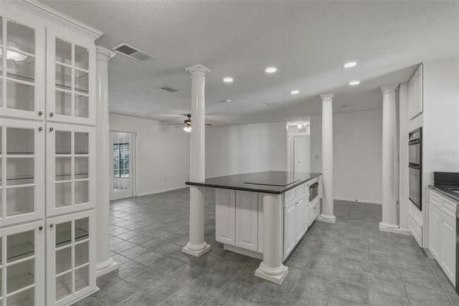 Building Photo - 11178 112th Ave