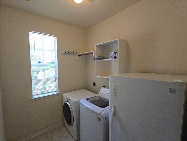 Building Photo - 1627 Park Harbor Estates Dr