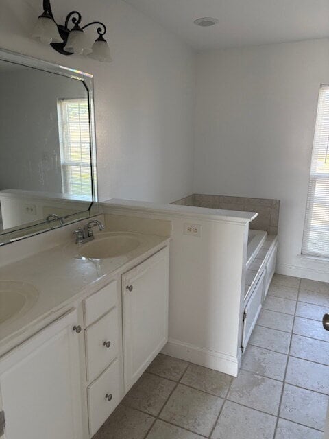 Building Photo - 320 S Square Dr