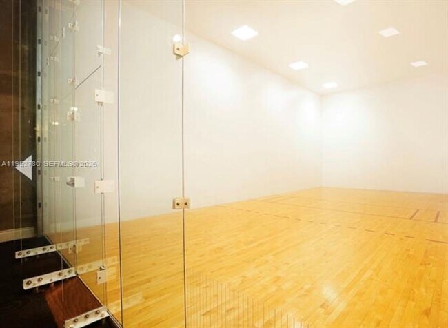 Building Photo - 690 SW 1st Ct