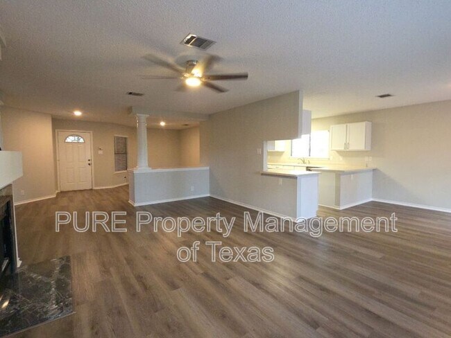 Building Photo - 1406 Bullhill Cove
