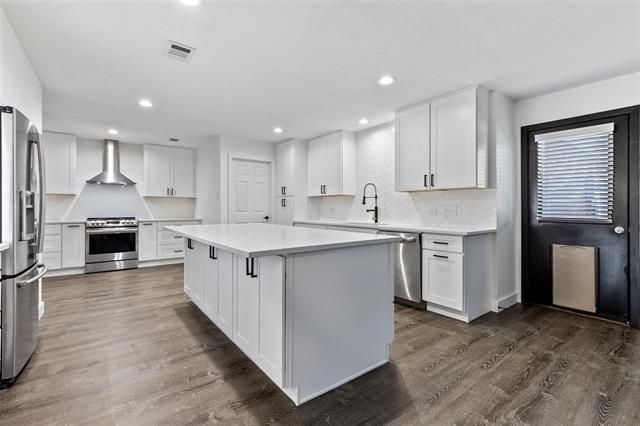 Building Photo - 3920 Lily Ct