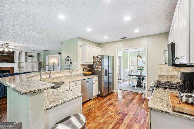 Building Photo - 2152 Marne Glen