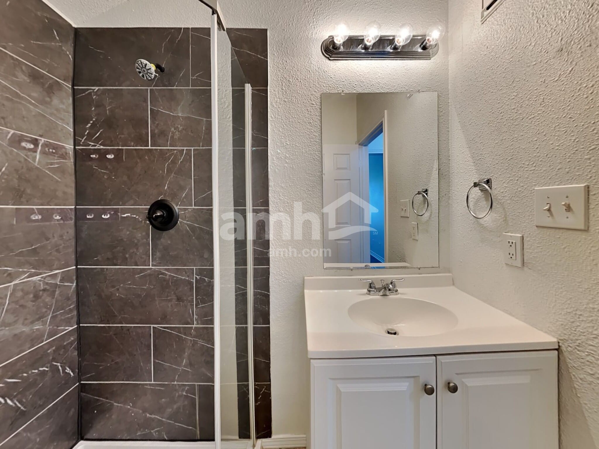 Building Photo - 416 Madison Pl