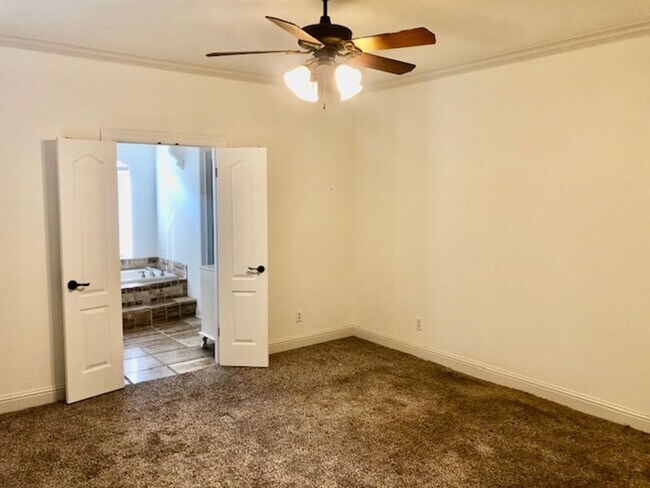 Building Photo - GATED NORRIS FERRY LANDING-BEAUTIFUL 4/2 HOME