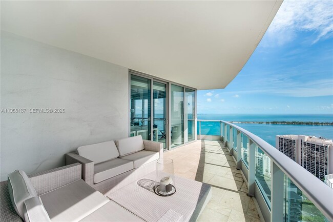 Building Photo - 1331 Brickell Bay Dr