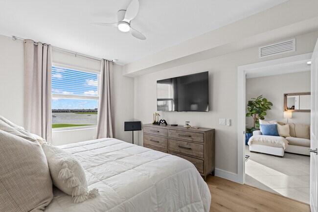 Building Photo - 5651 Double Eagle Cir