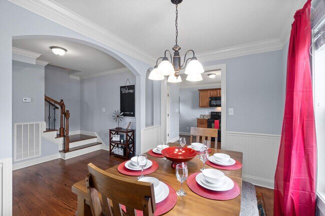 Building Photo - 206 E Street-ID1367378P