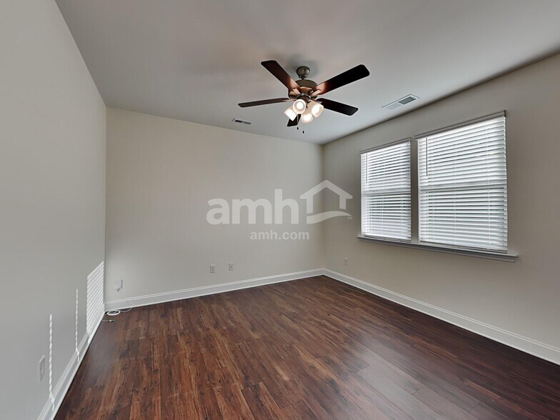 Building Photo - 7022 Garrett Ct