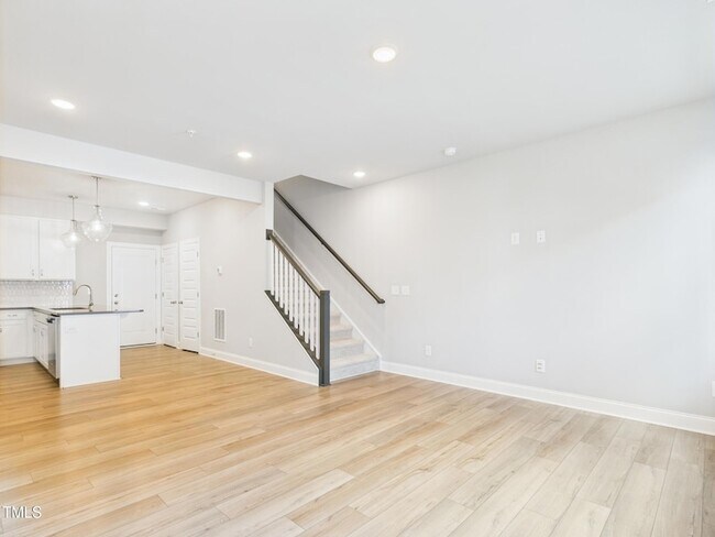 Building Photo - 1251 Shaw View Aly