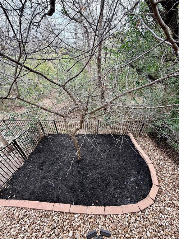 Building Photo - 1310 W Parmer Ln