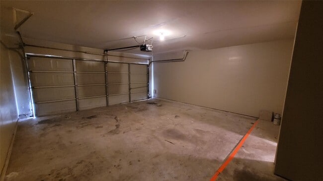 Building Photo - 3825 Evergreen Way